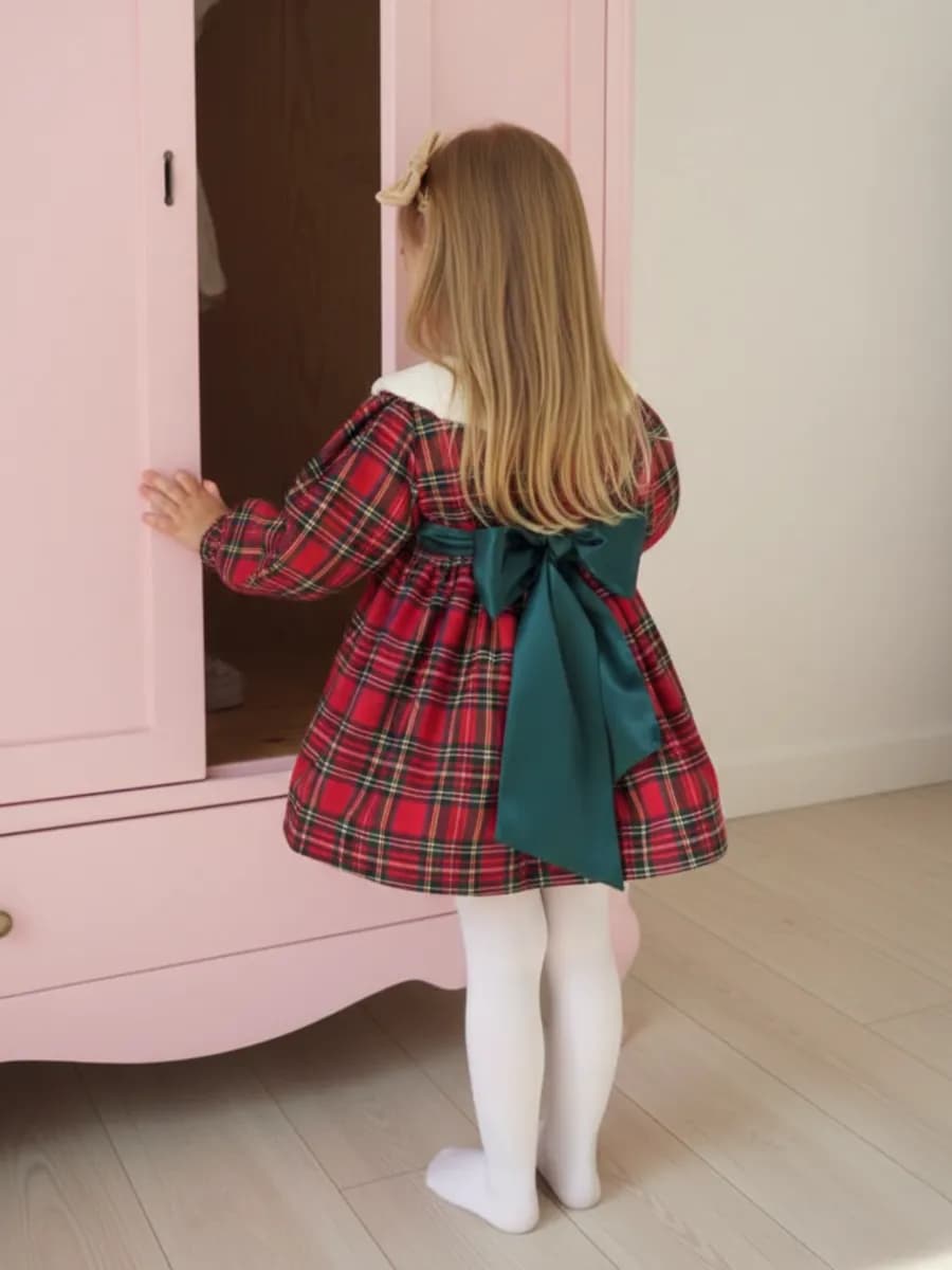 Платье для девочки нарядное