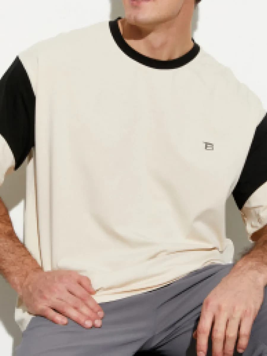 Футболка мужская с круглым вырезом