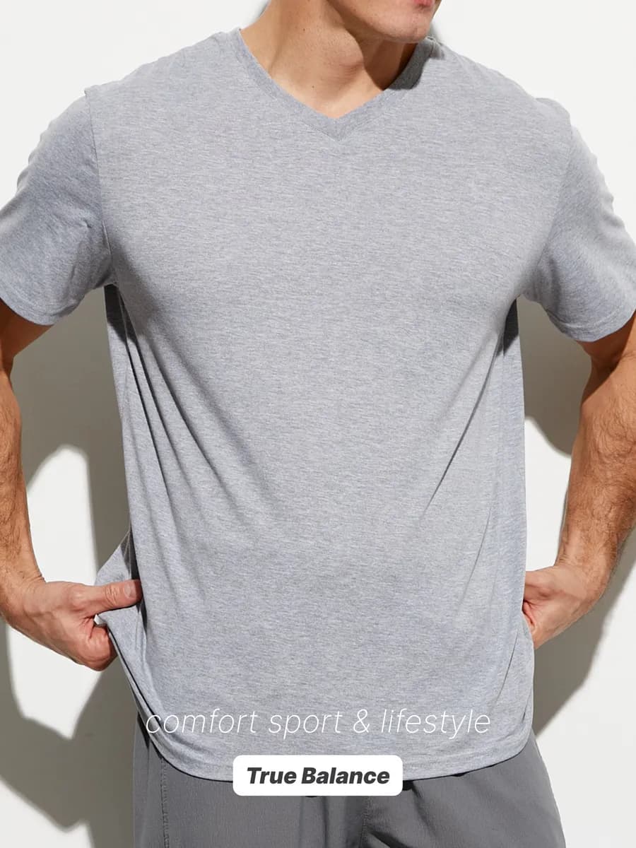 Футболка мужская базовая с V вырезом