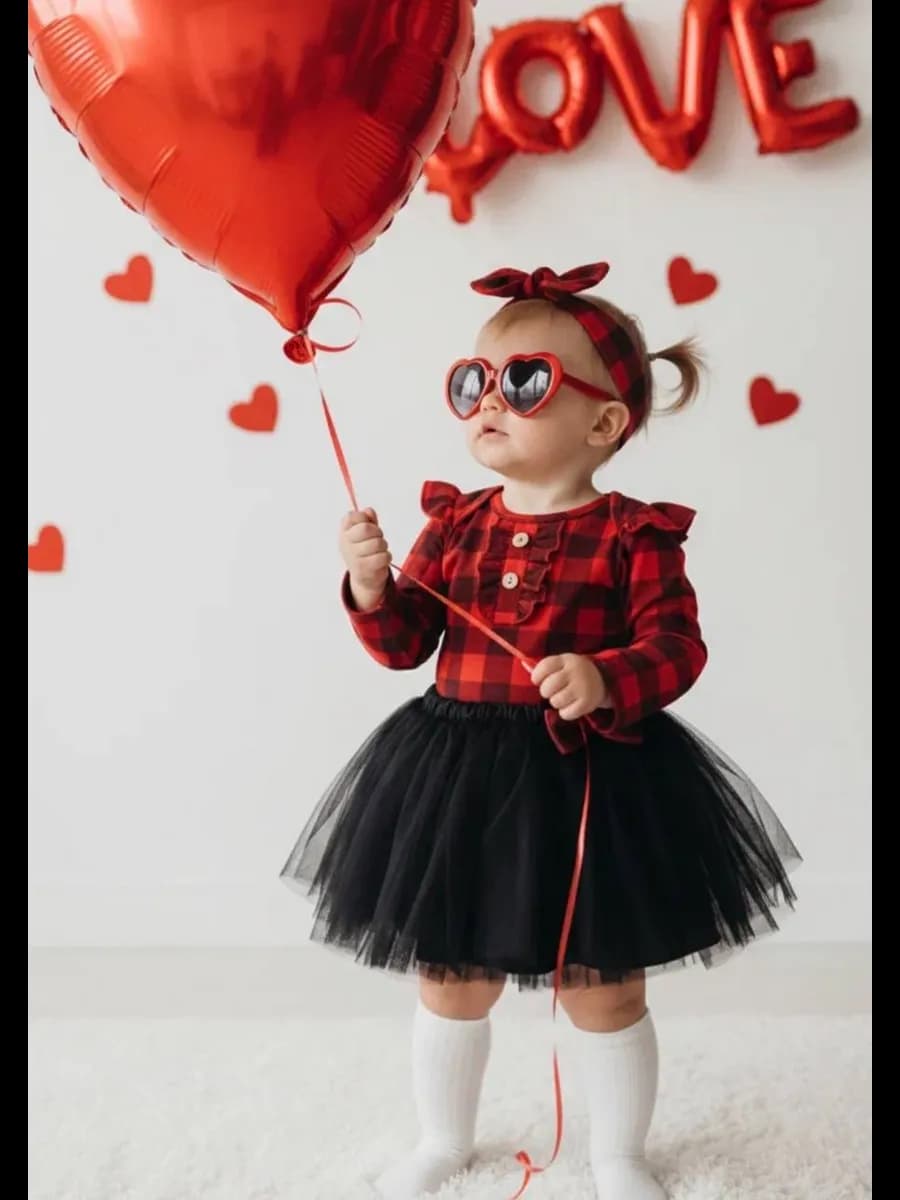 Костюм нарядный для малышей