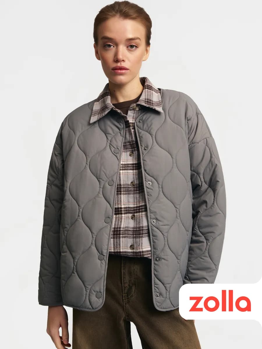 Женская куртка на синтепоне