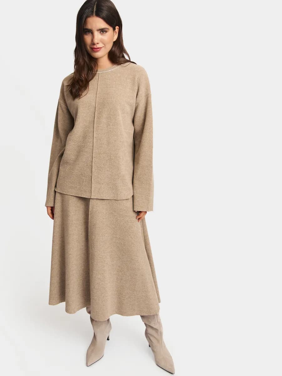 Женская трикотажная юбка миди