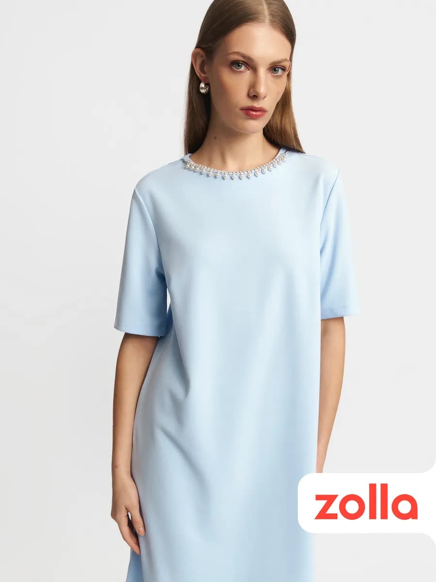 Женское платье мини с цепочкой