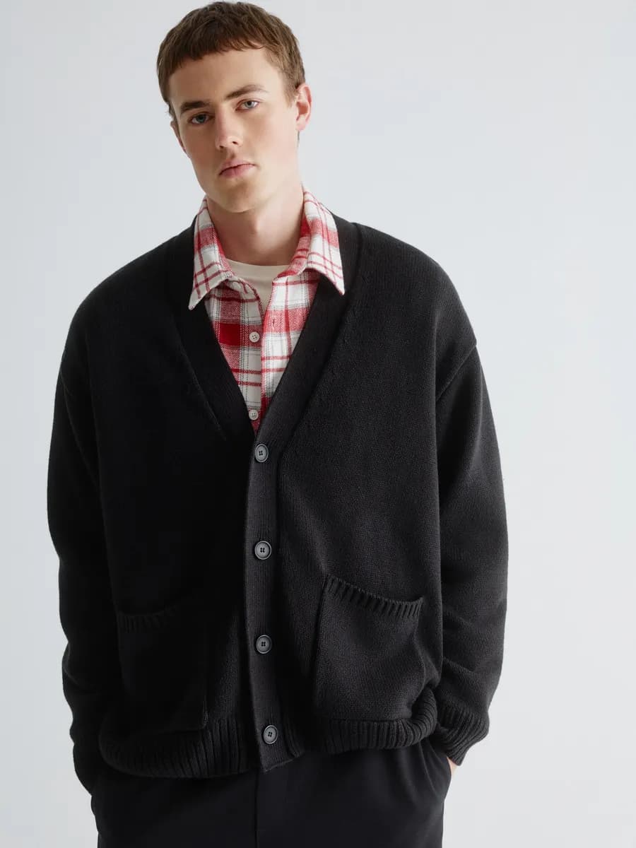 Вязаный кардиган оверсайз базовый черный