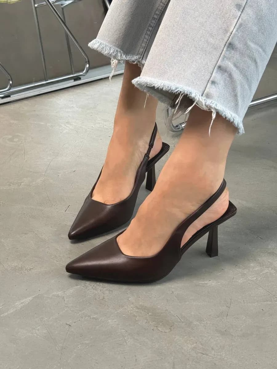 Туфли лодочки на низком каблуке слингбэки - фото 1