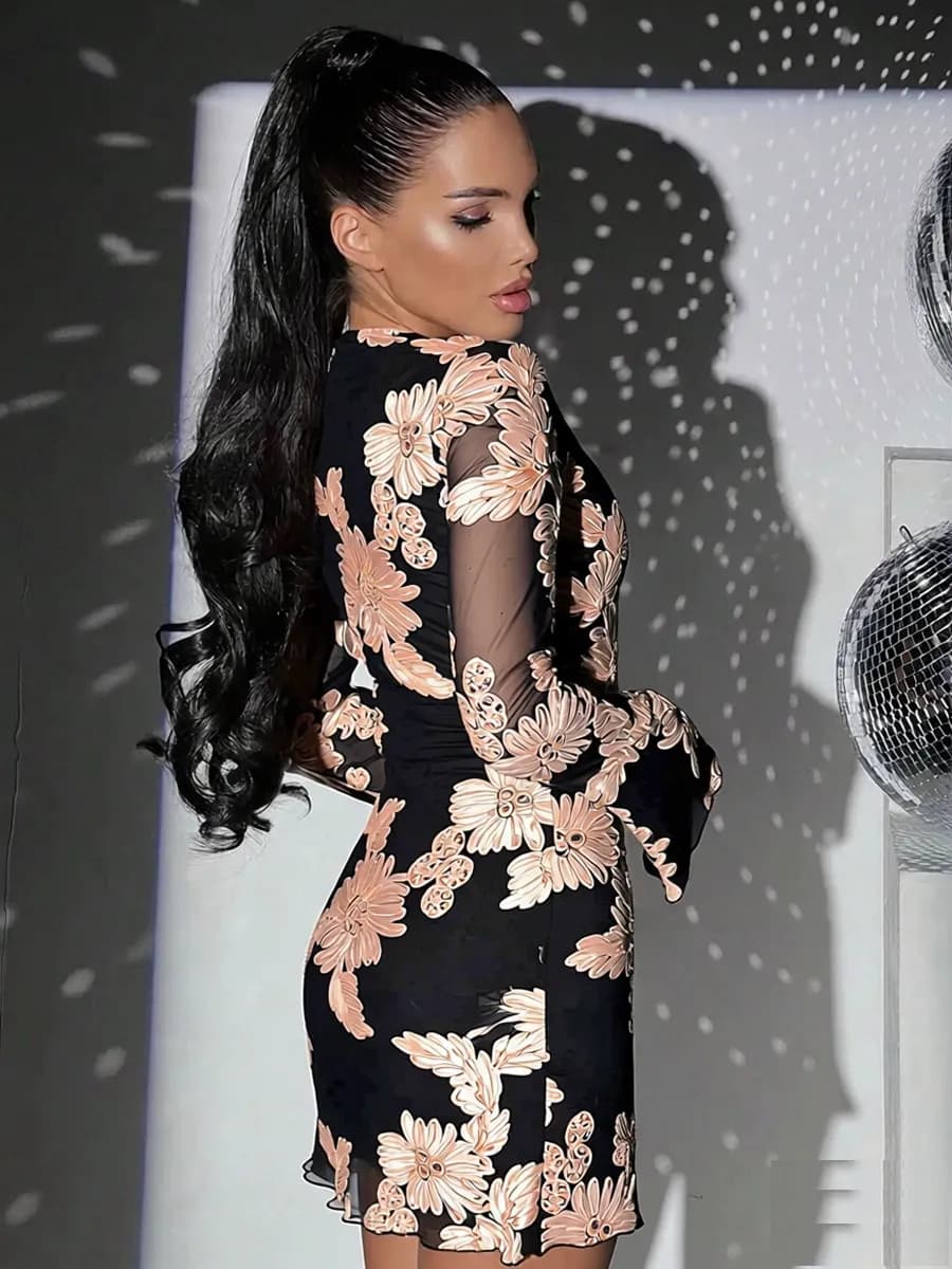 Платье нарядное вечернее мини