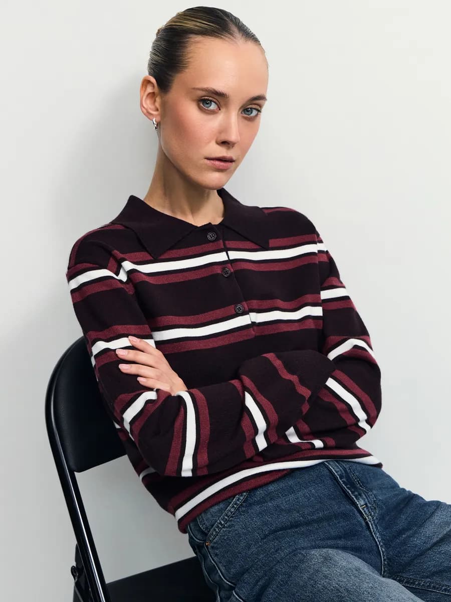 Джемпер тонкий на пуговицах с принтом в полоску