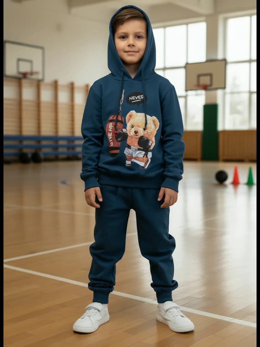 Спортивный костюм с капюшоном