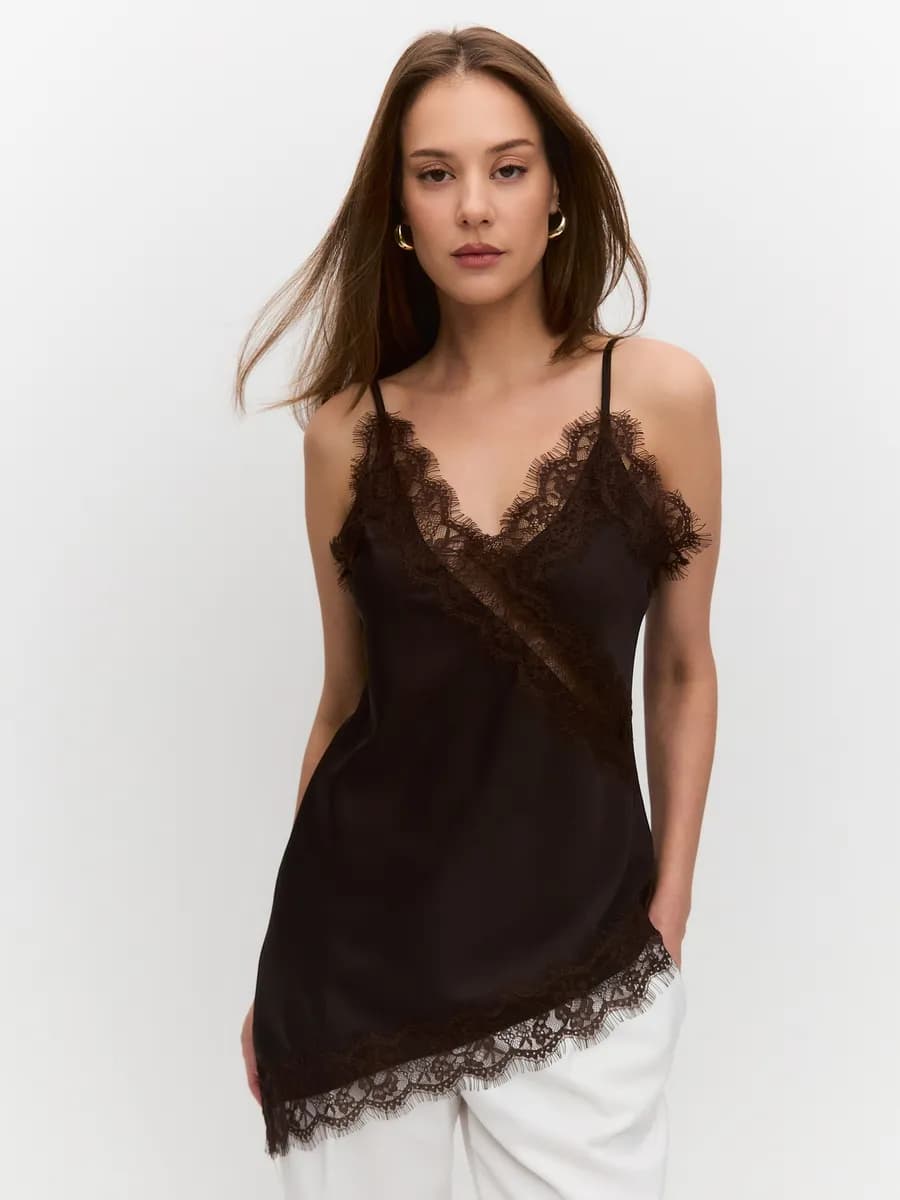 Топ шелковый с кружевом в бельевом стиле
