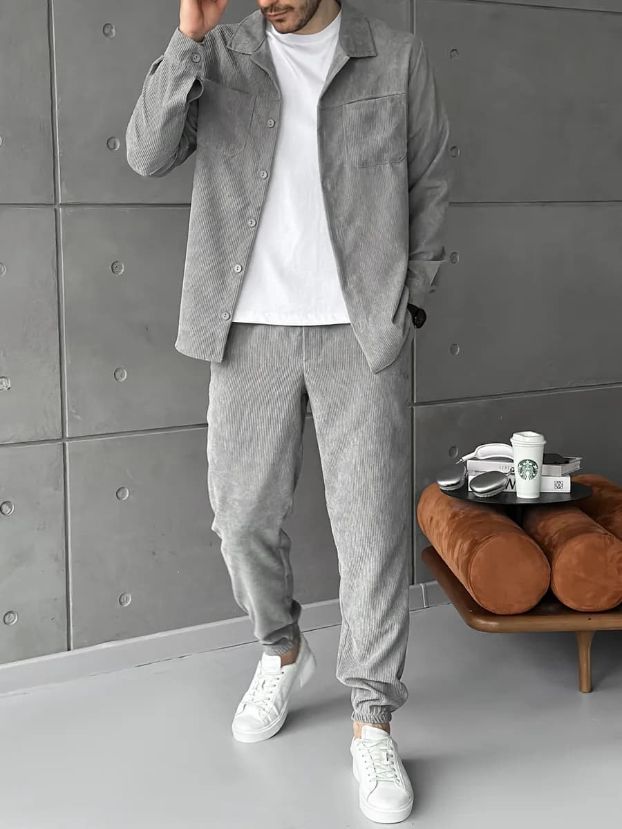 Костюм спортивный вельветовый оверсайз