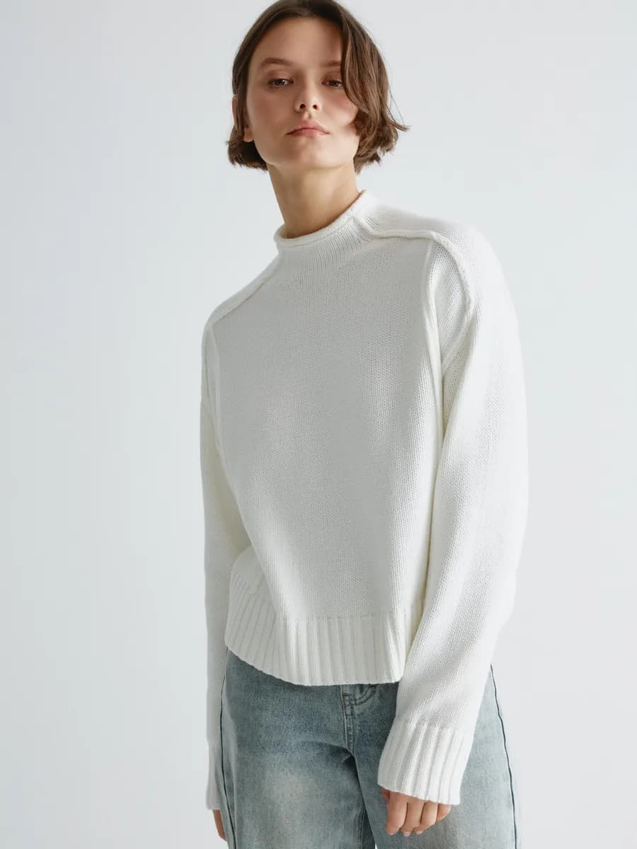 Вязаный женский джемпер