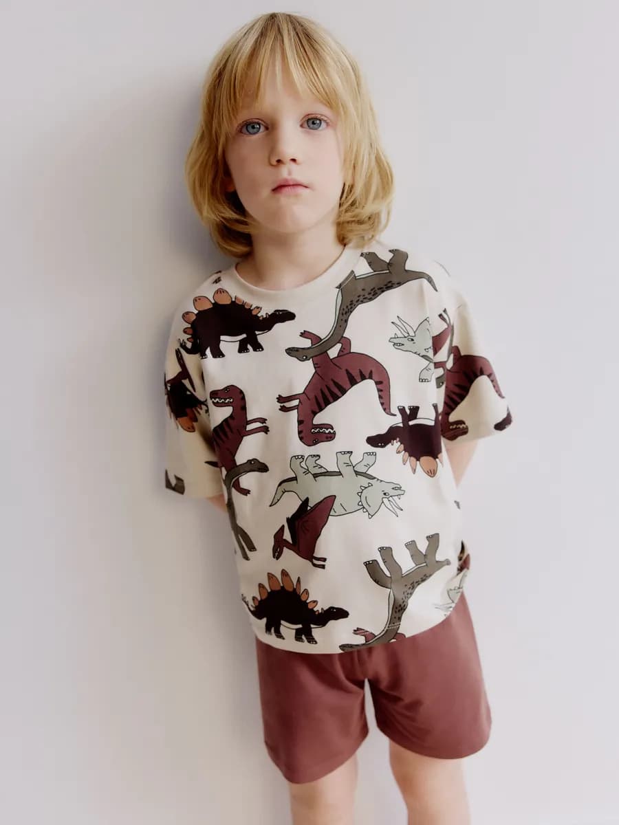 Пижама трикотажная с шортами и футболкой