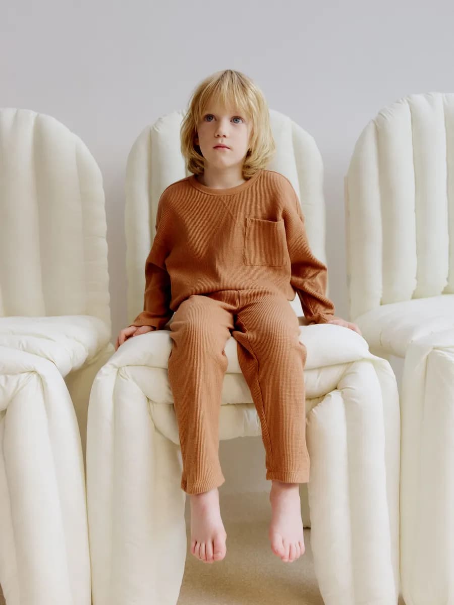 Трикотажная пижама с брюками и лонгсливом