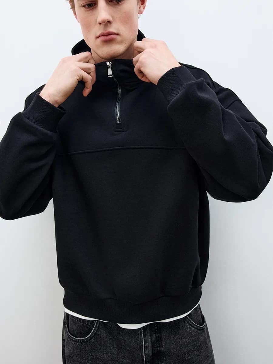 Худи из футера с молнией на груди