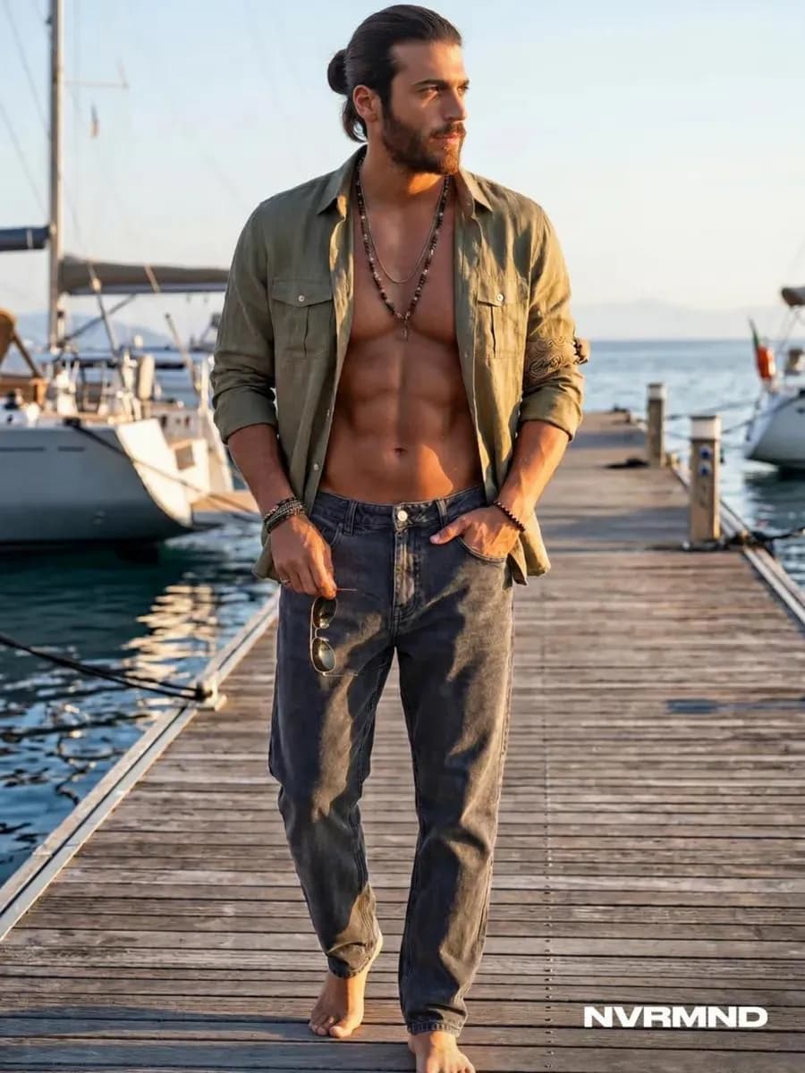 Джинсы бананы прямые