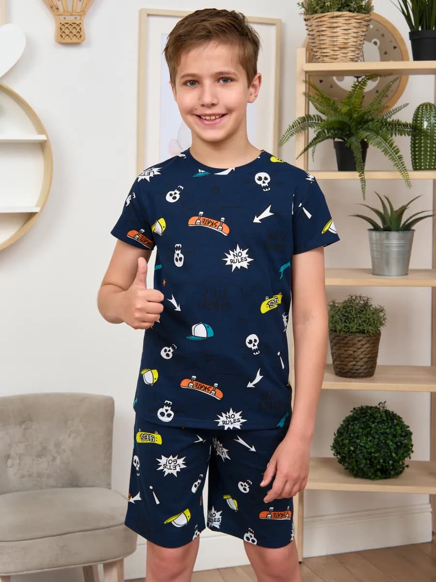 Пижама с шортами и футболкой
