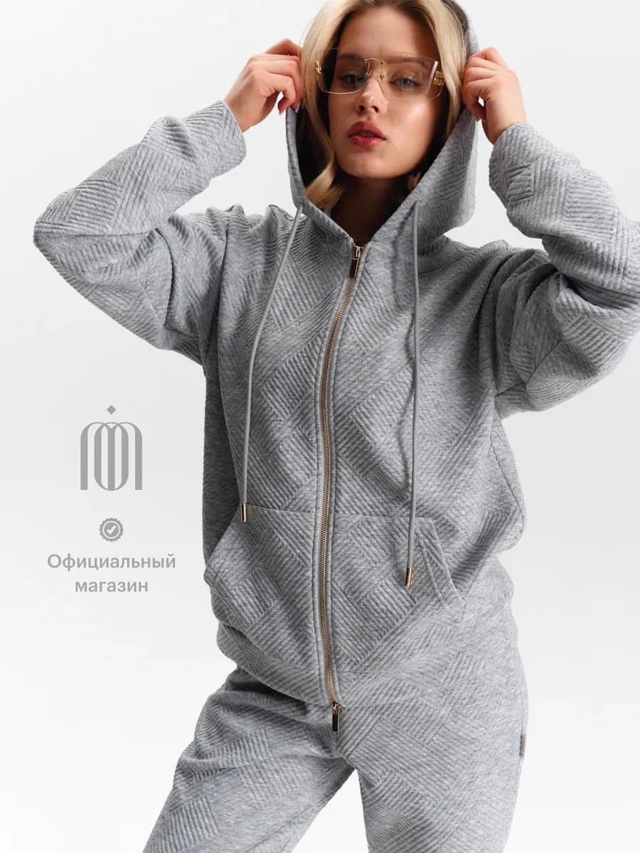 Костюм спортивный на молнии с капюшоном