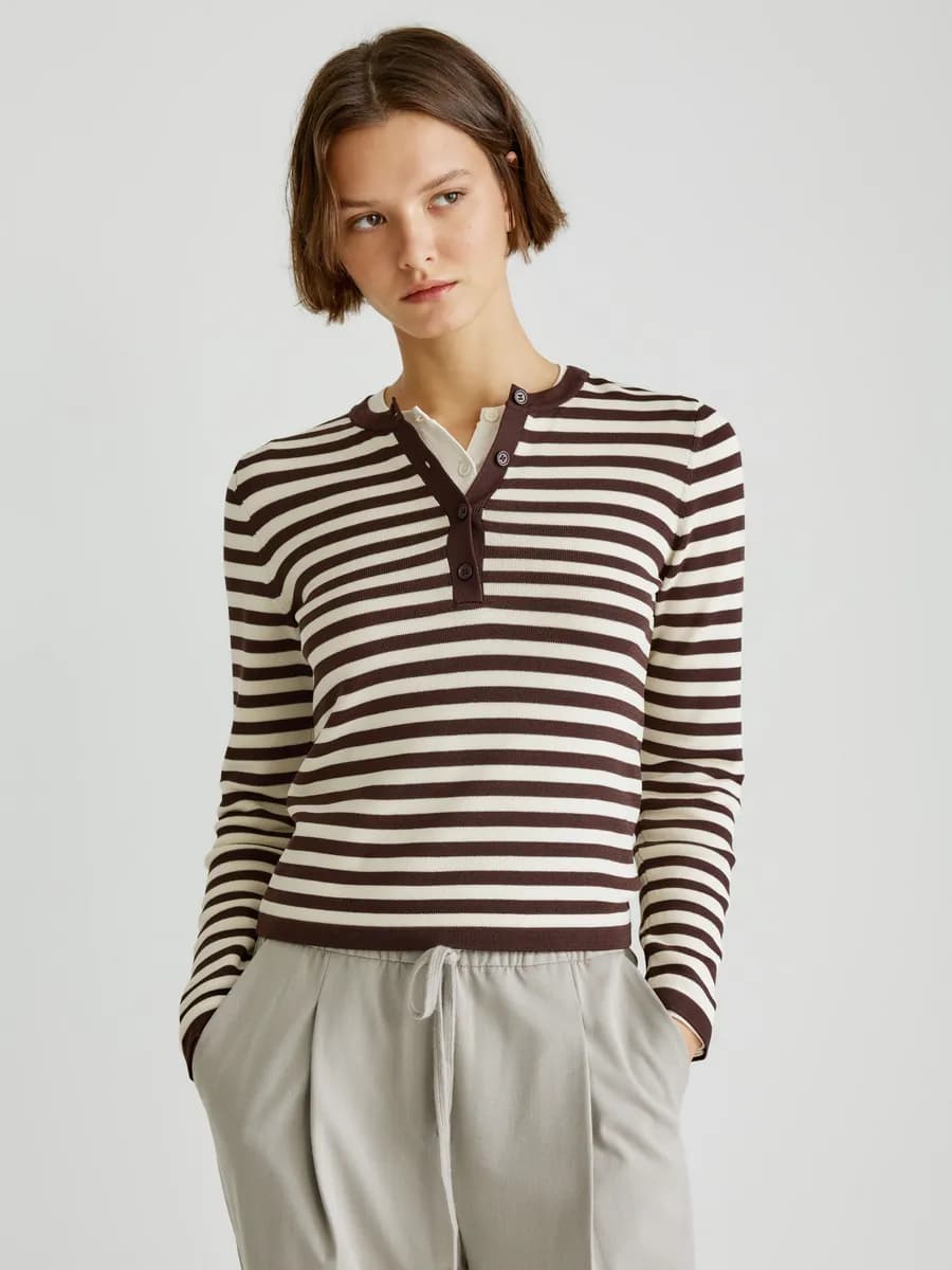 Джемпер женский с планкой на пуговицах