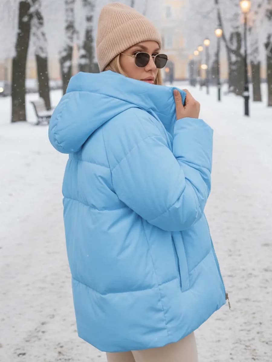 Зимняя куртка с капюшоном оверсайз