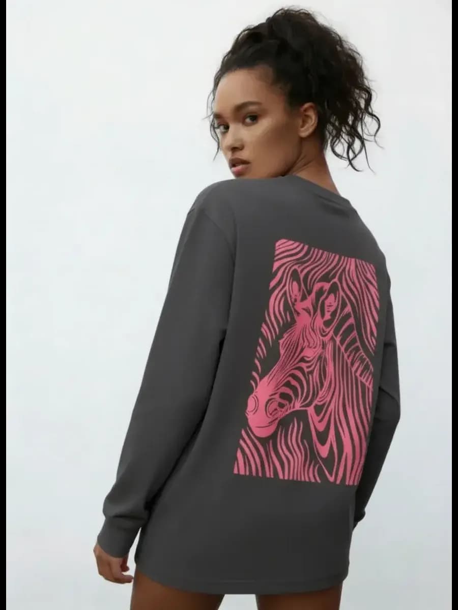 Лонгслив однотонный хлопок оверсайз с принтом