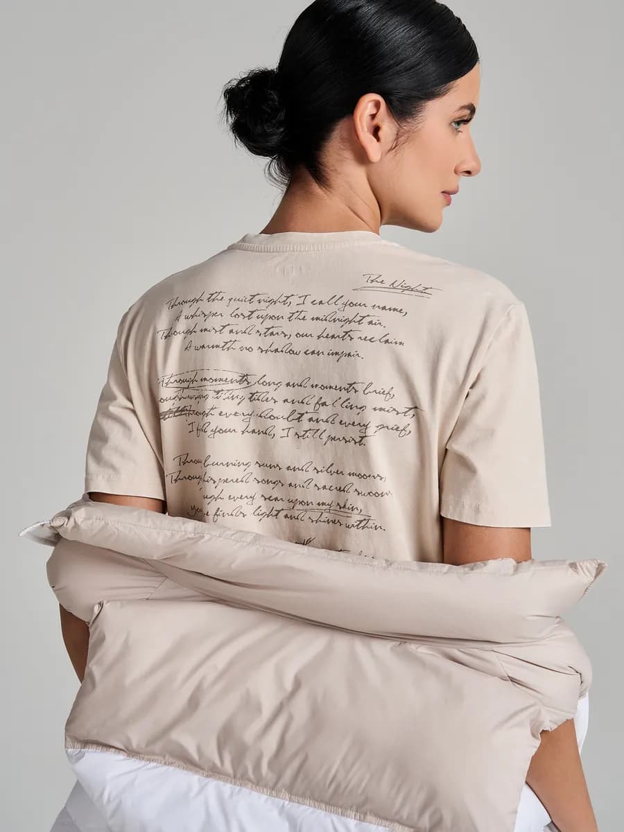 Футболка варенка с надписью на спине - фото 1