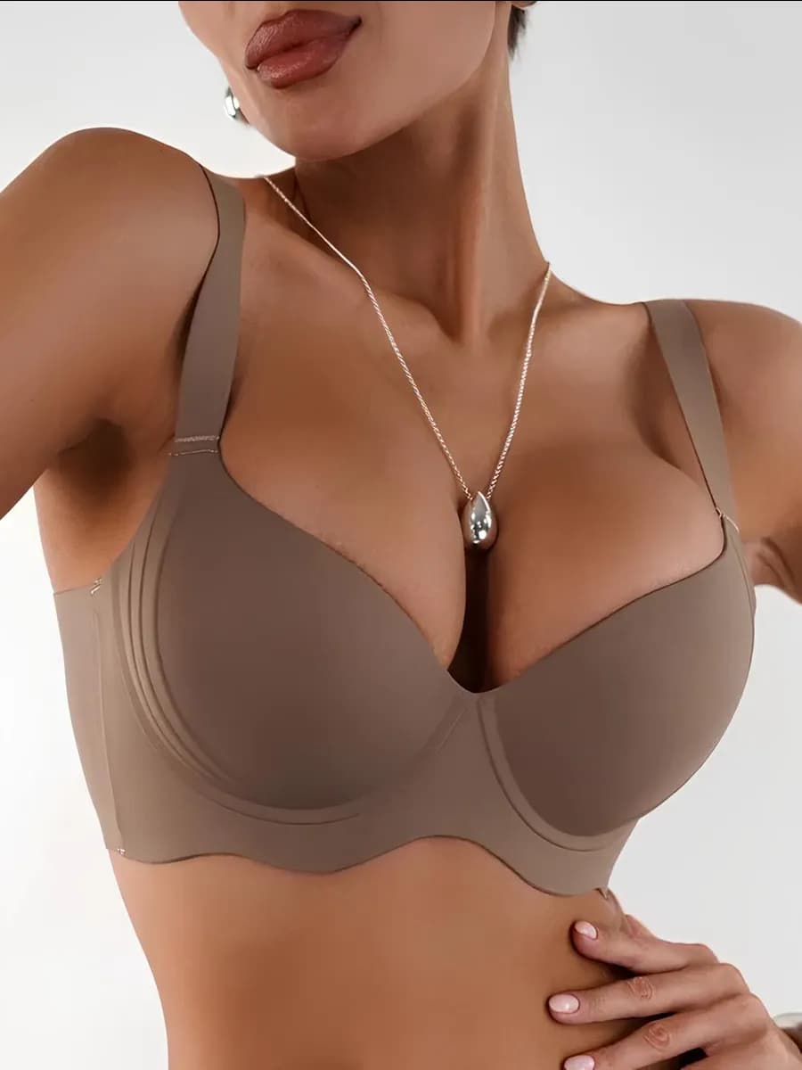 Бюстгальтер бесшовный гладкий с чашками пуш-ап