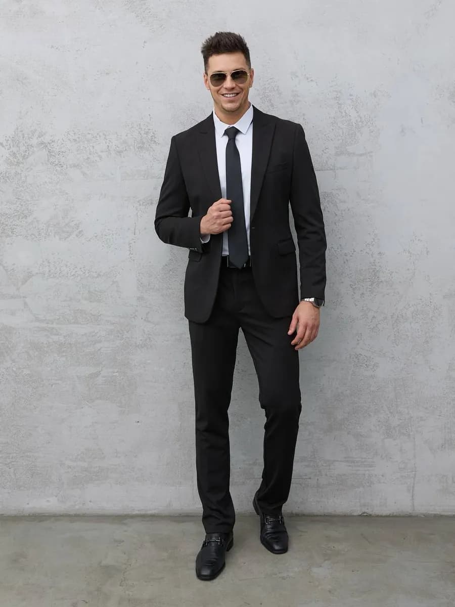 Костюм двойка классический свадебный деловой