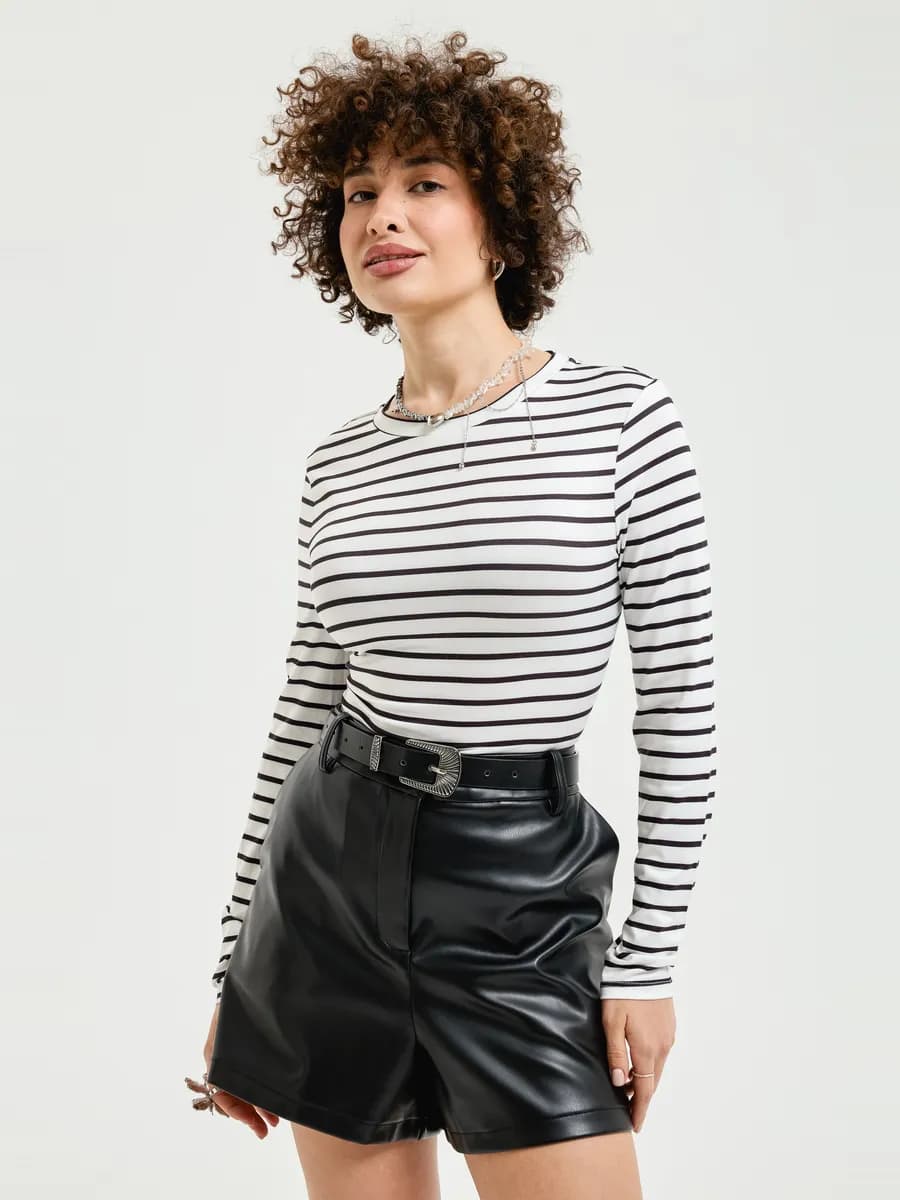 Женский трикотажный лонгслив в полоску