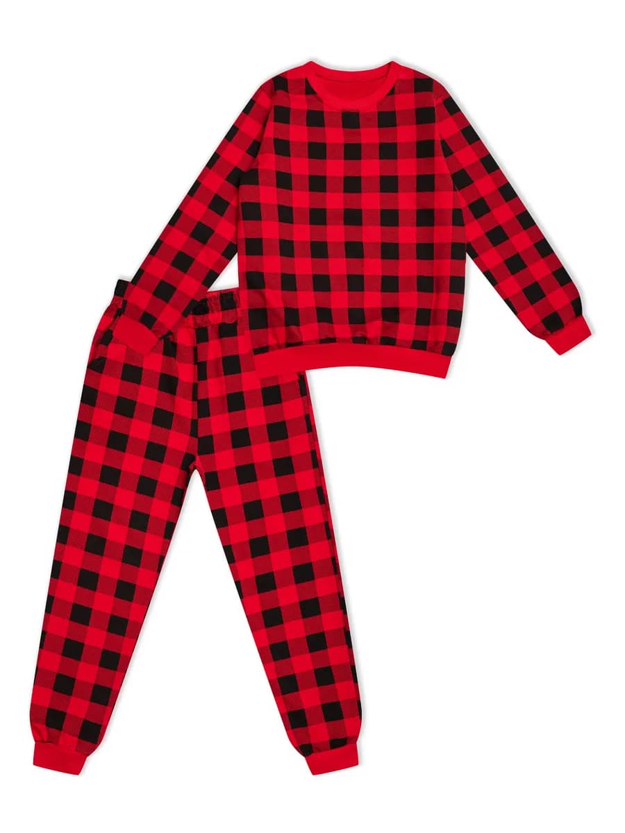 Домашний костюм и пижама