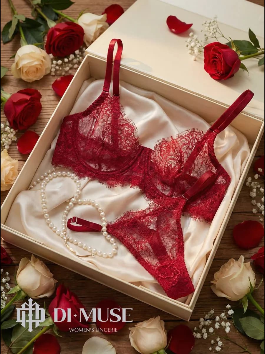 Кружевной комплект нижнего белья