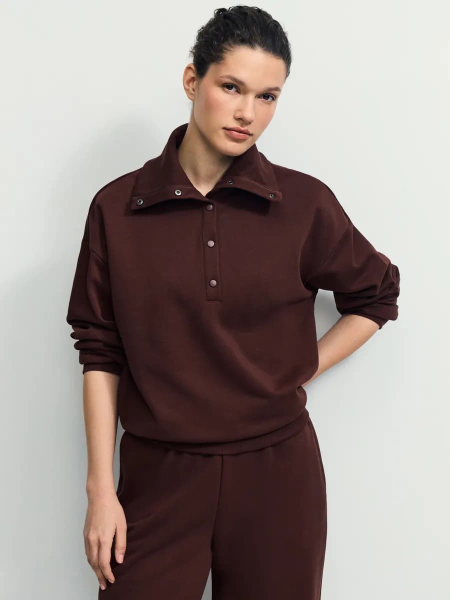 Толстовка базовая с воротником на кнопках прямого кроя