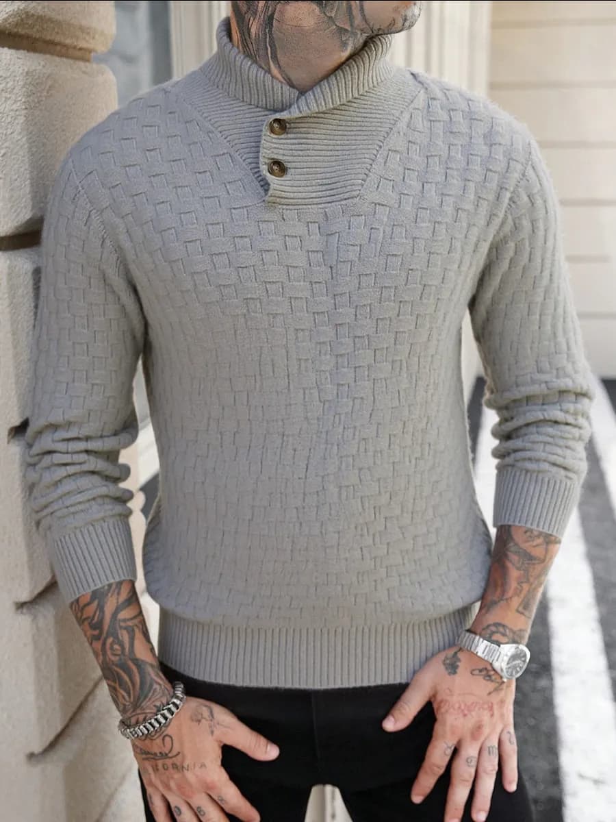 Свитер с горлом теплый вязаный