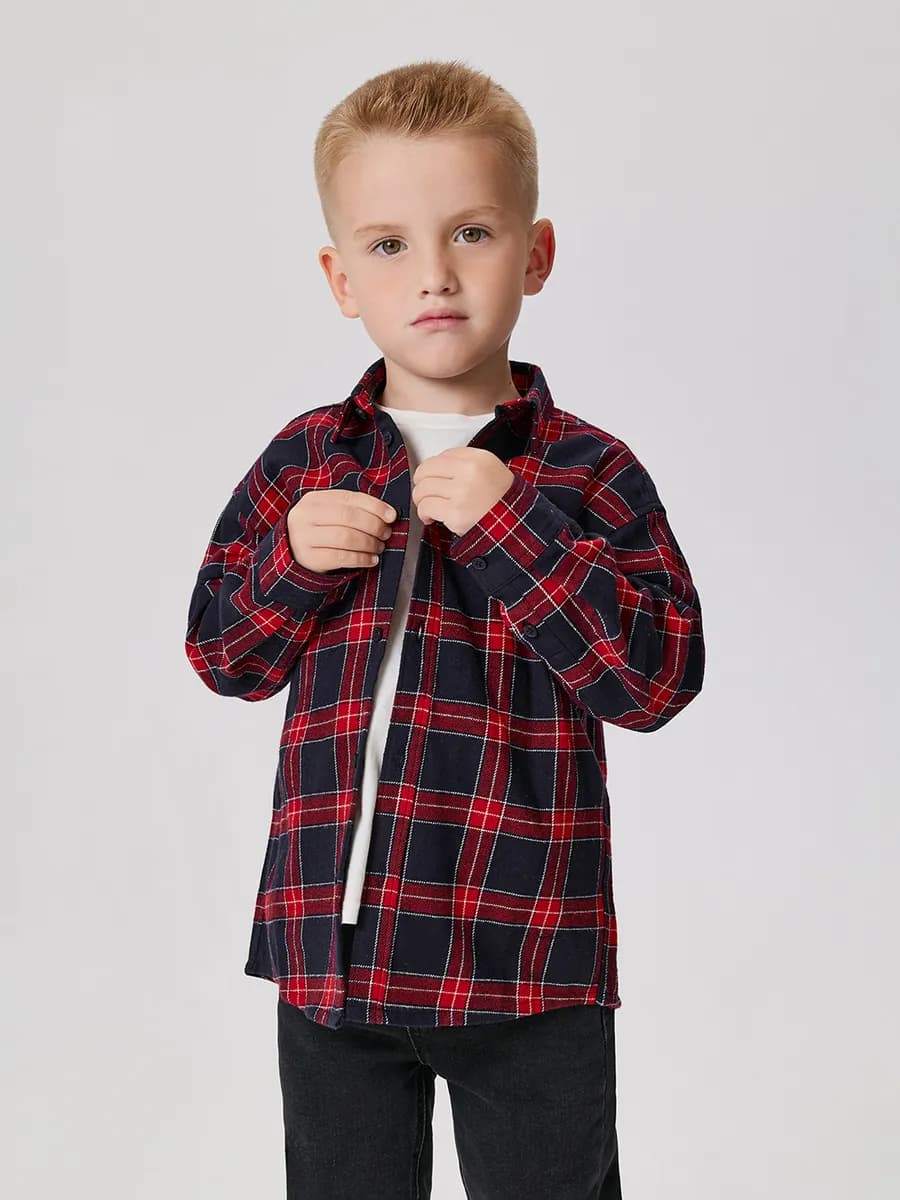 Рубашка праздничная клетчатая плотная