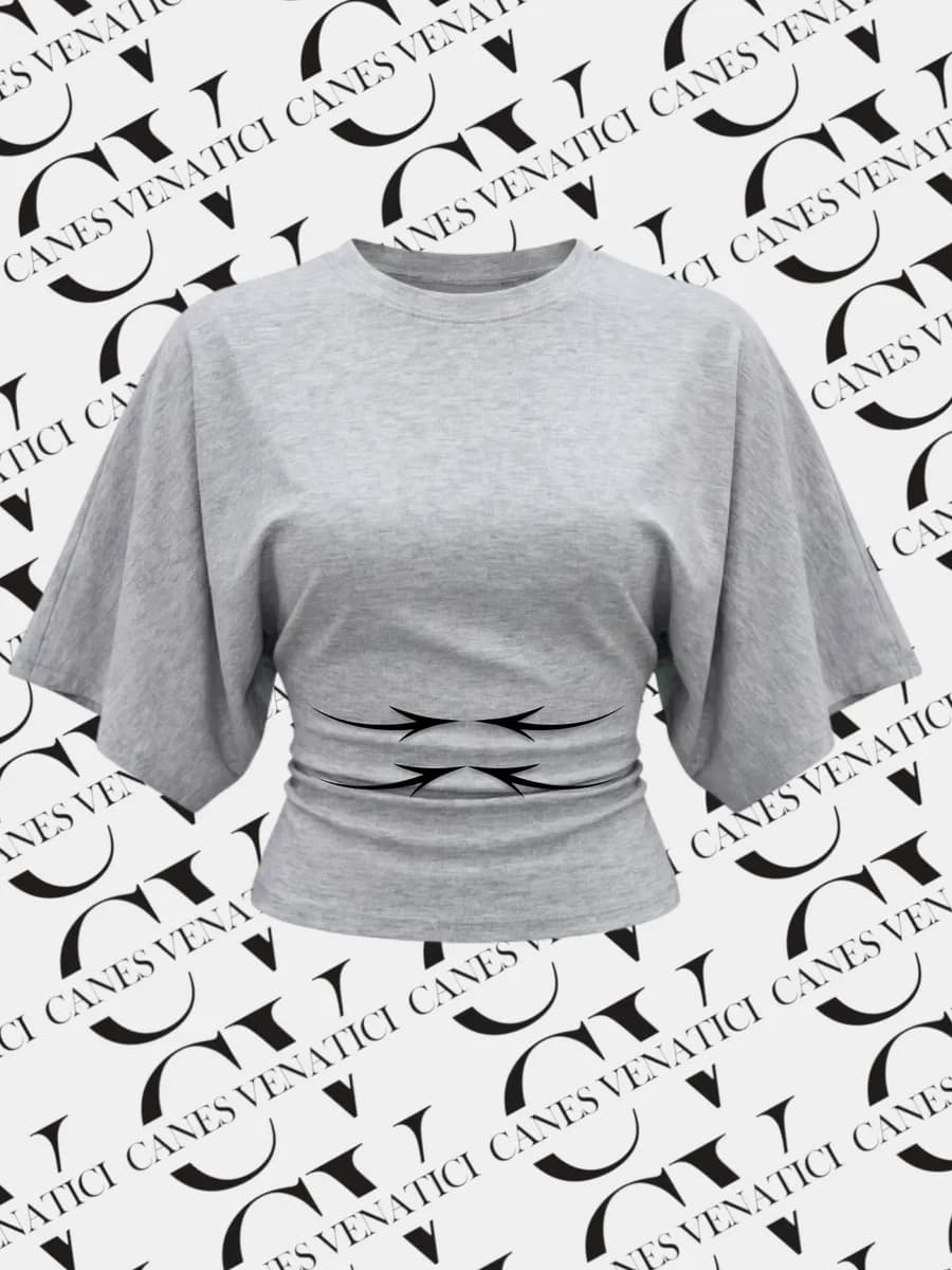 Облегающая футболка с широкими рукавами летучая мышь