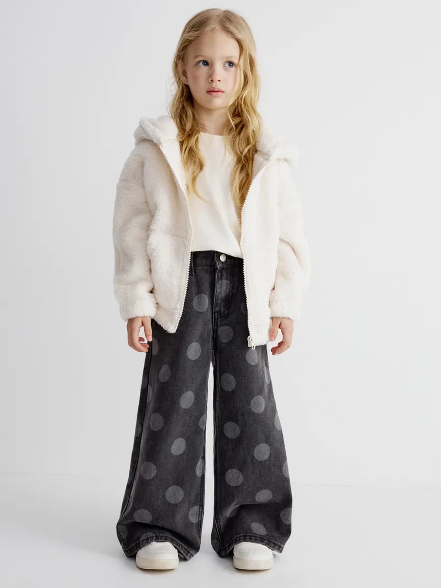 Джинсы широкие трубы с принтом в горошек