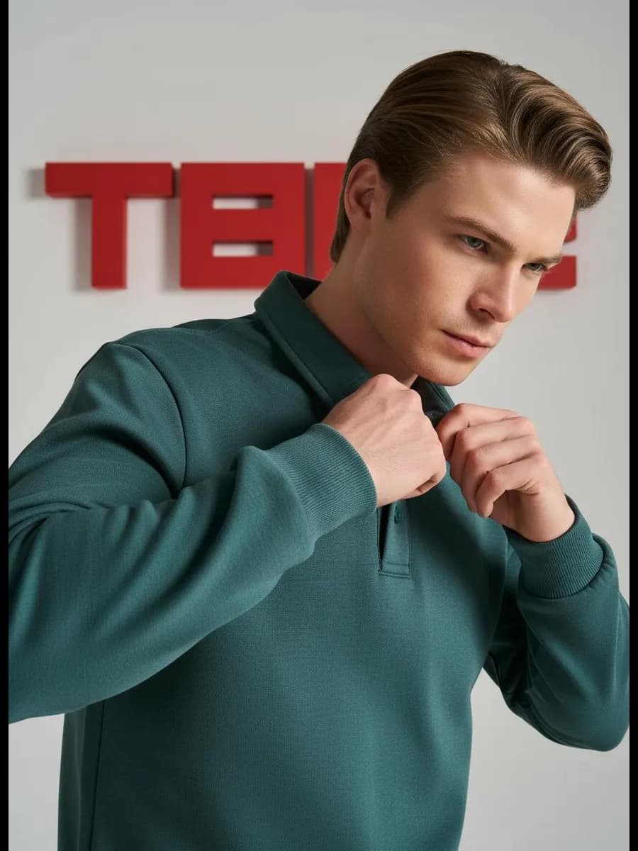 Свитшот поло на пуговицах