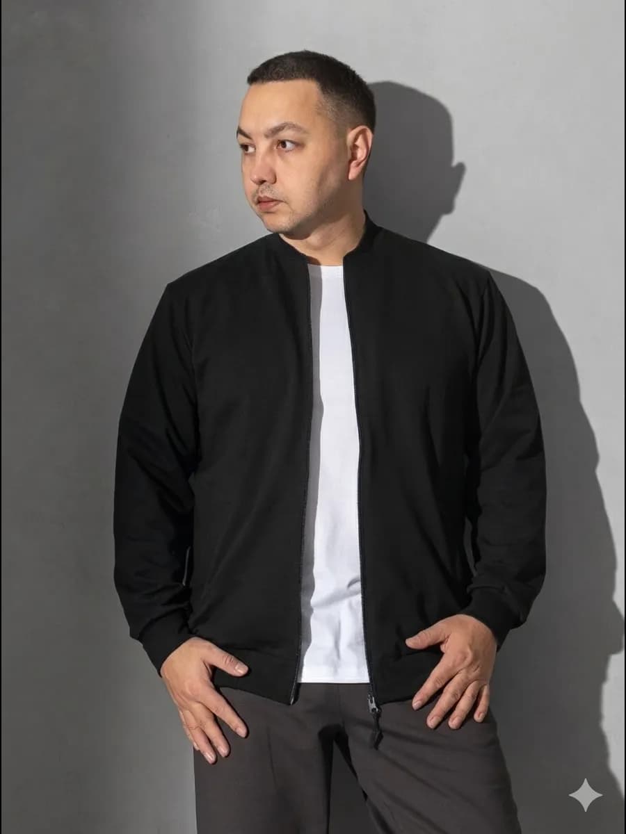 Бомбер трикотажный демисезонный