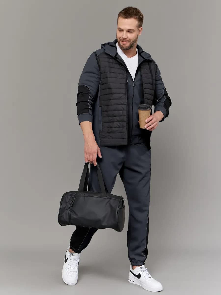 Спортивный костюм с жилетом