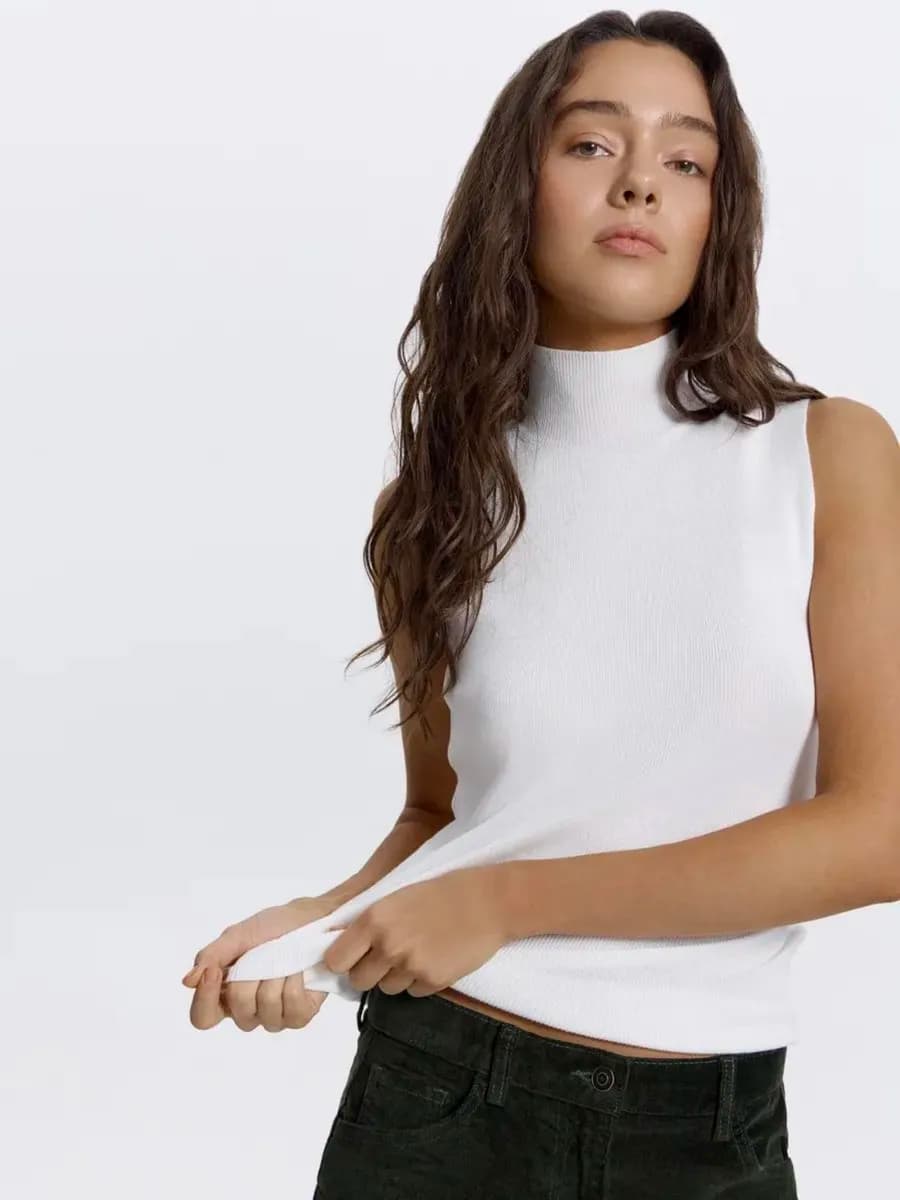 Топ водолазка без рукавов длинная с горлом американка