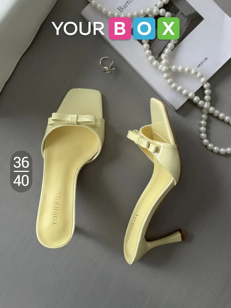 Летние босоножки на высоком каблуке