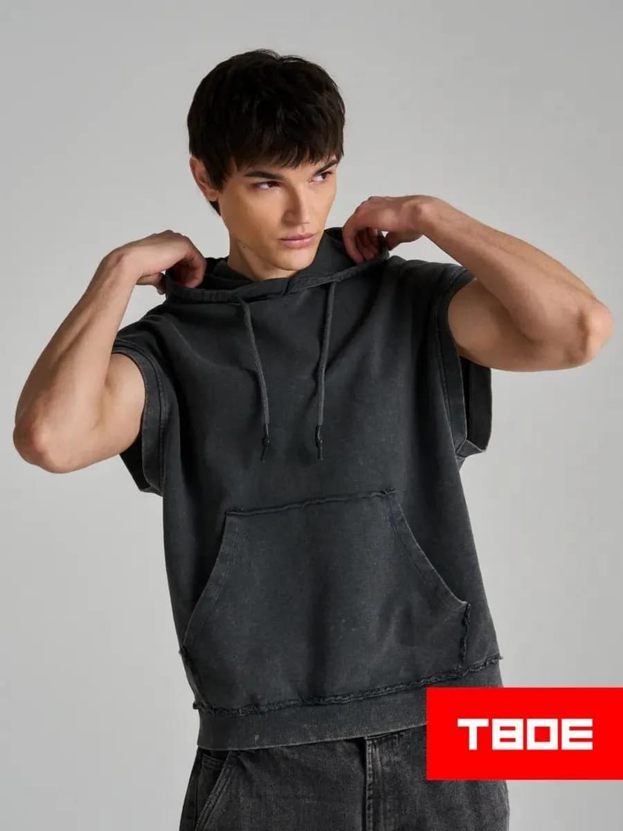 Худи варенка без рукавов