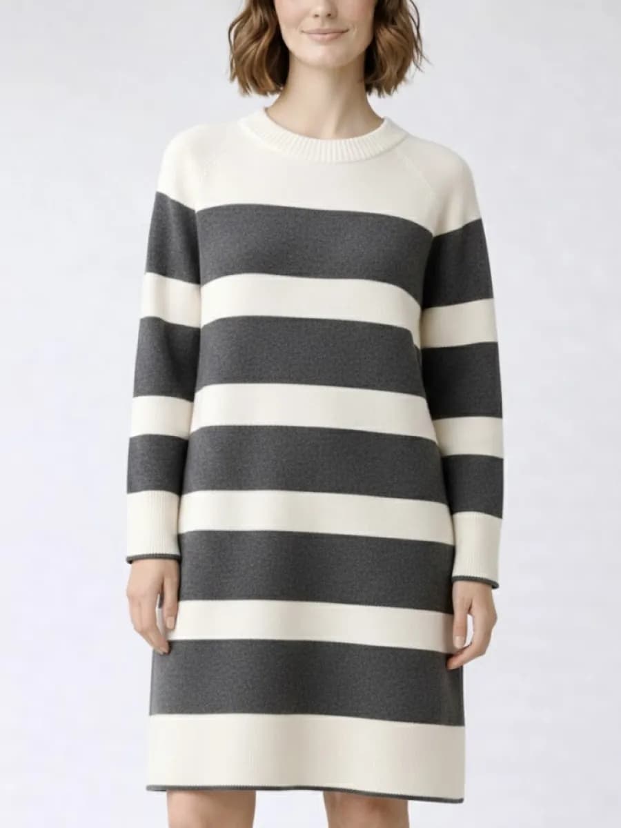 Трикотажное платье прямого кроя в полоску