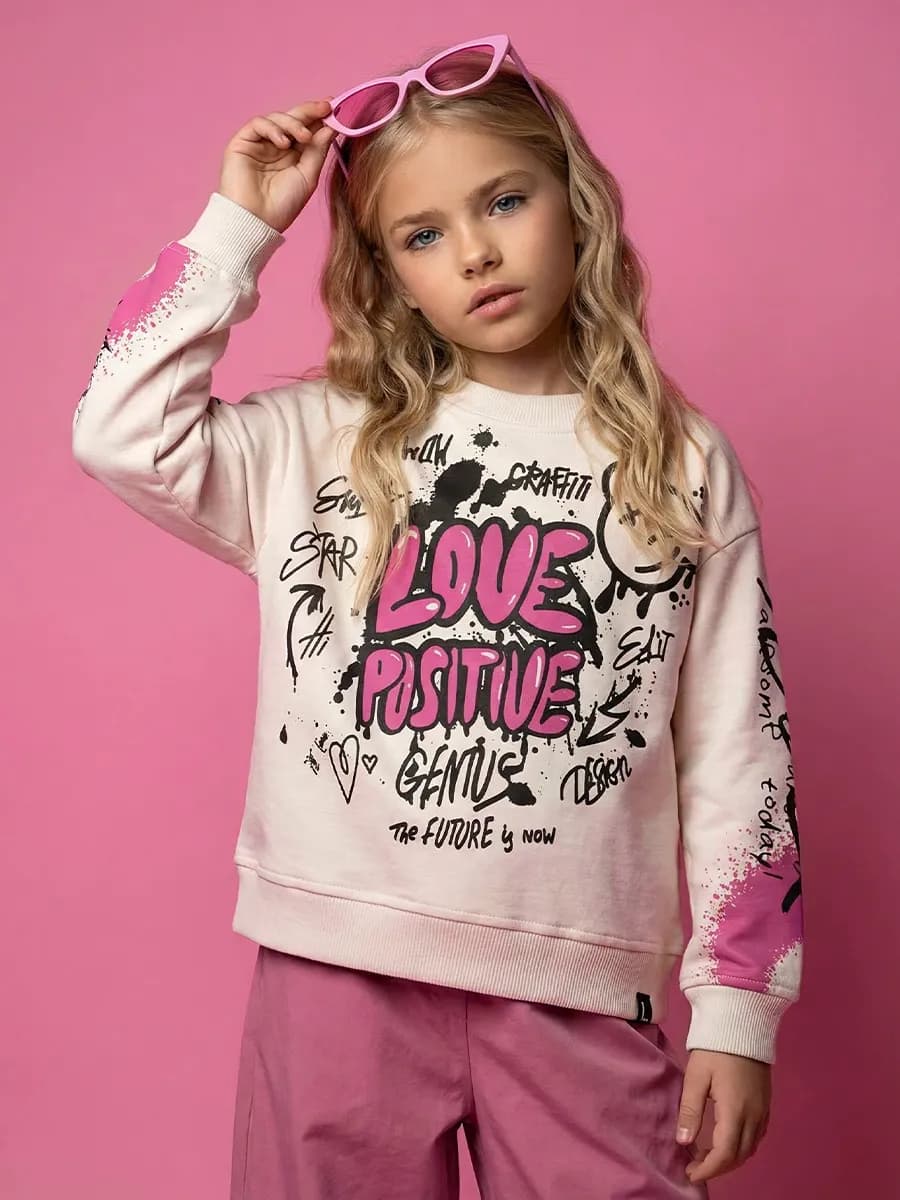 Свитшот для девочки бежевый с принтом