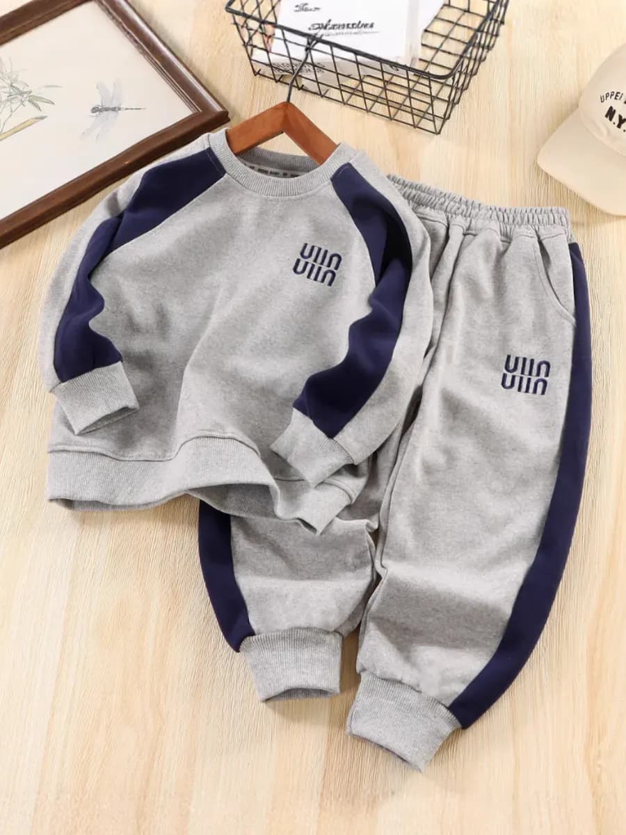 костюм детский