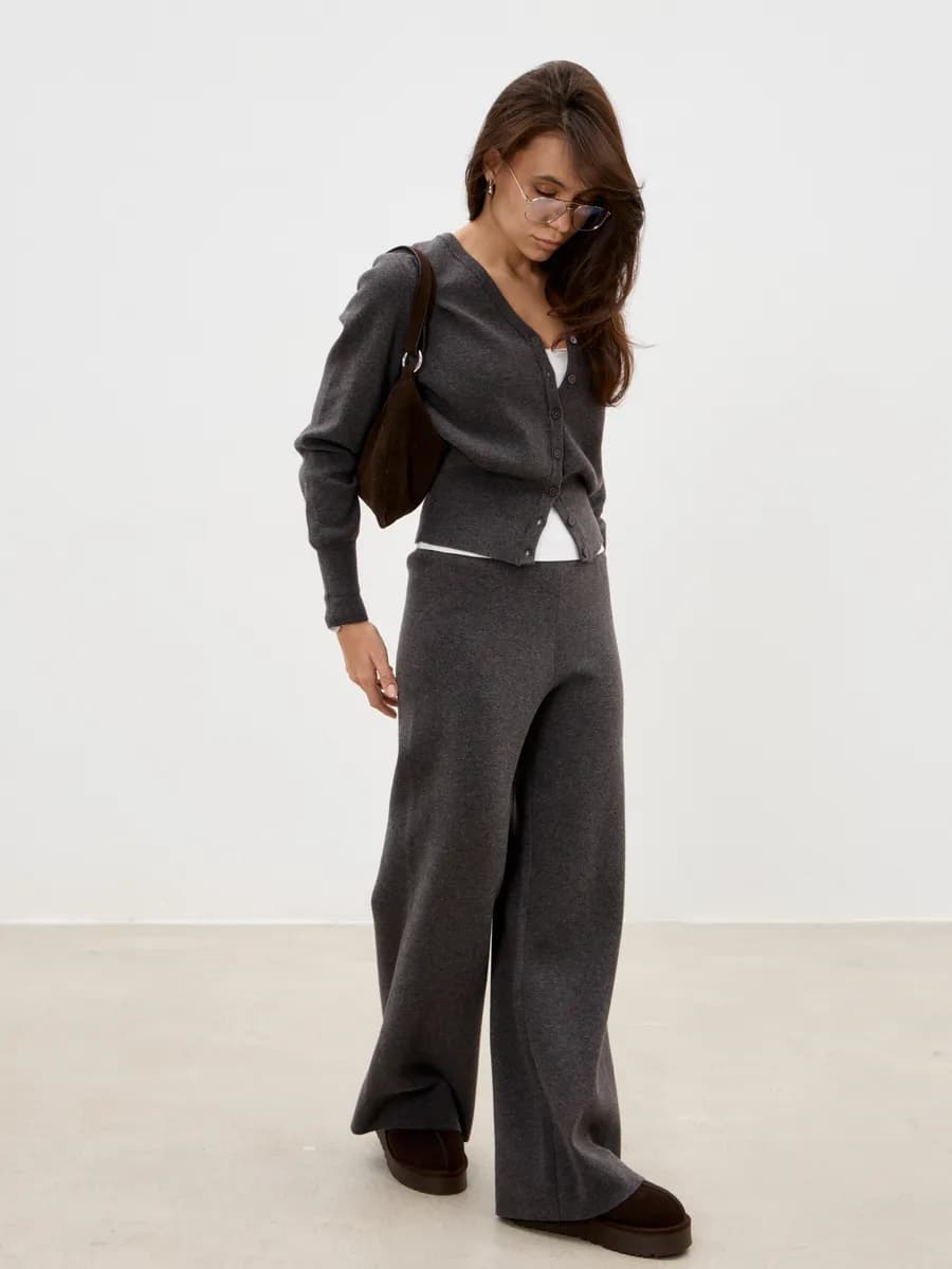 вязаный костюм теплый с брюками