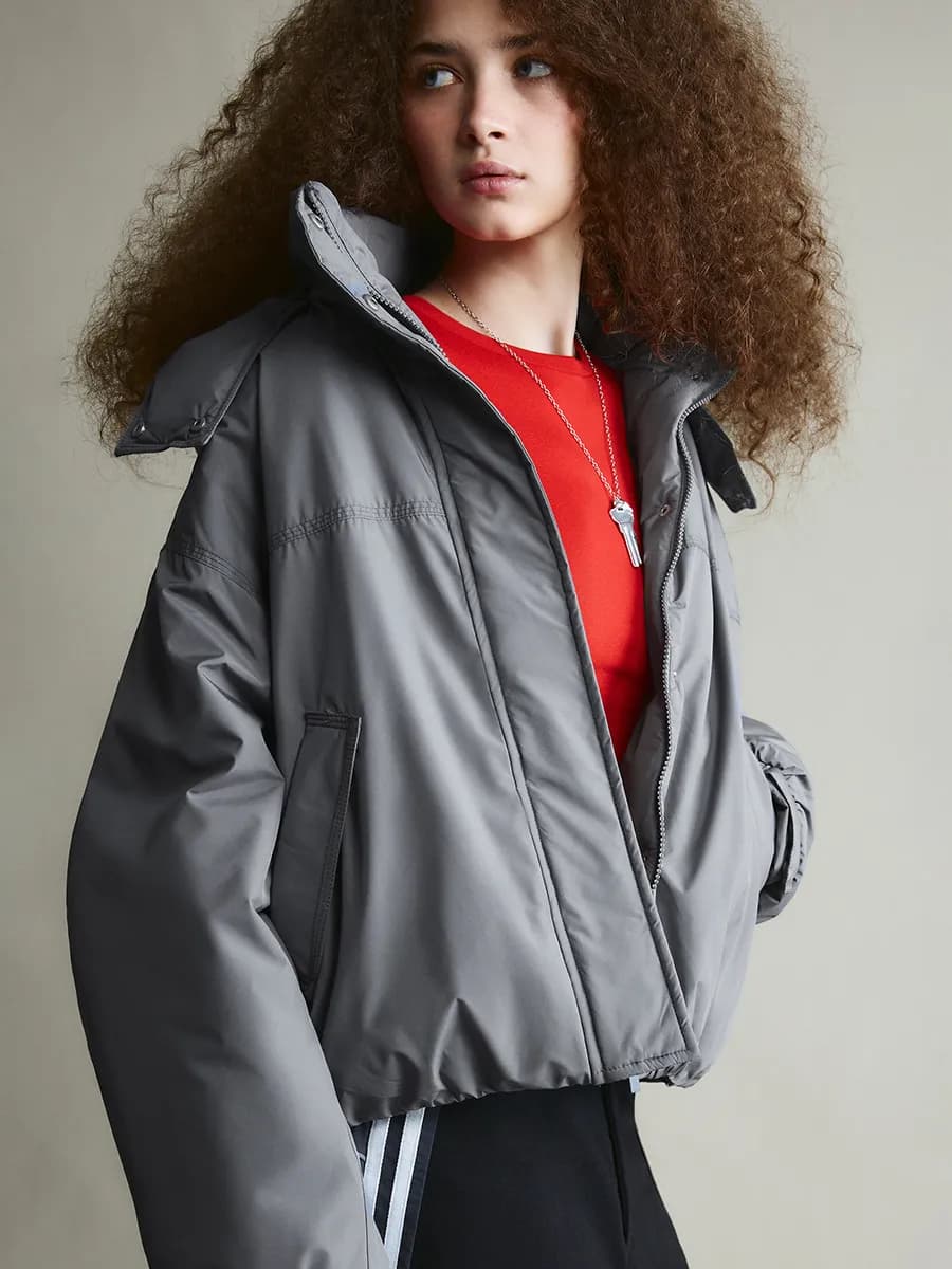 Куртка короткая с капюшоном