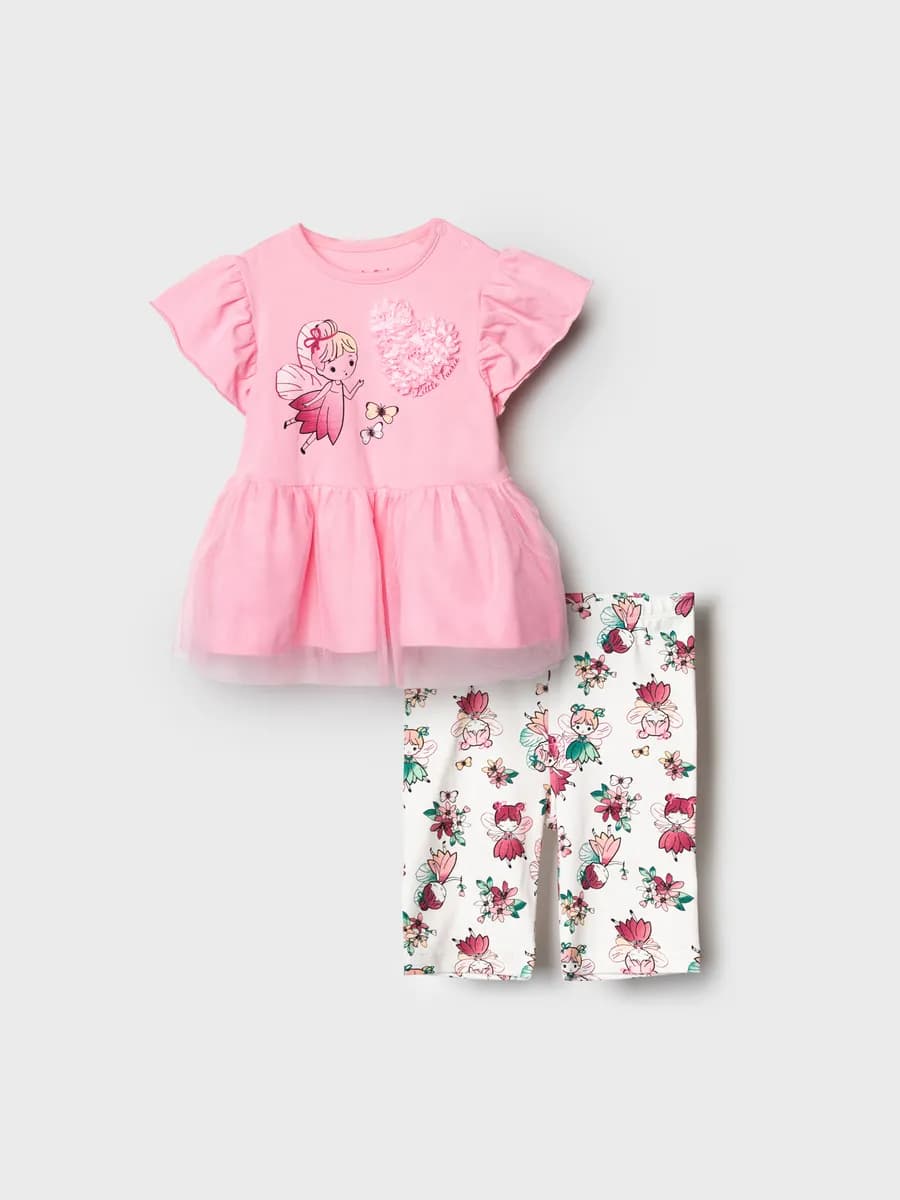 Костюм футболка, легинсы укороченные