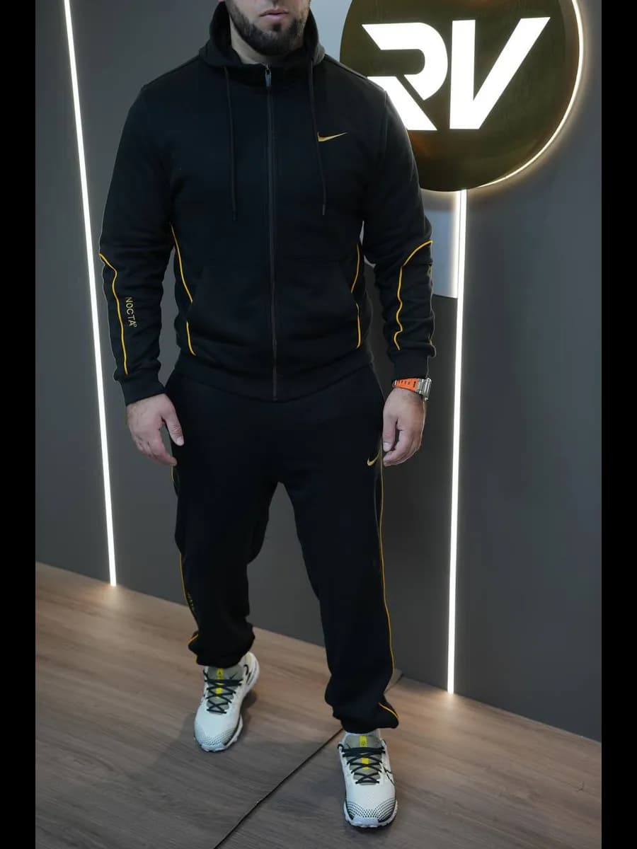 Спортивны й костюм демисезонный