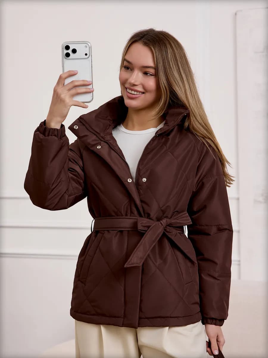 Куртка демисезонная с капюшоном стеганая