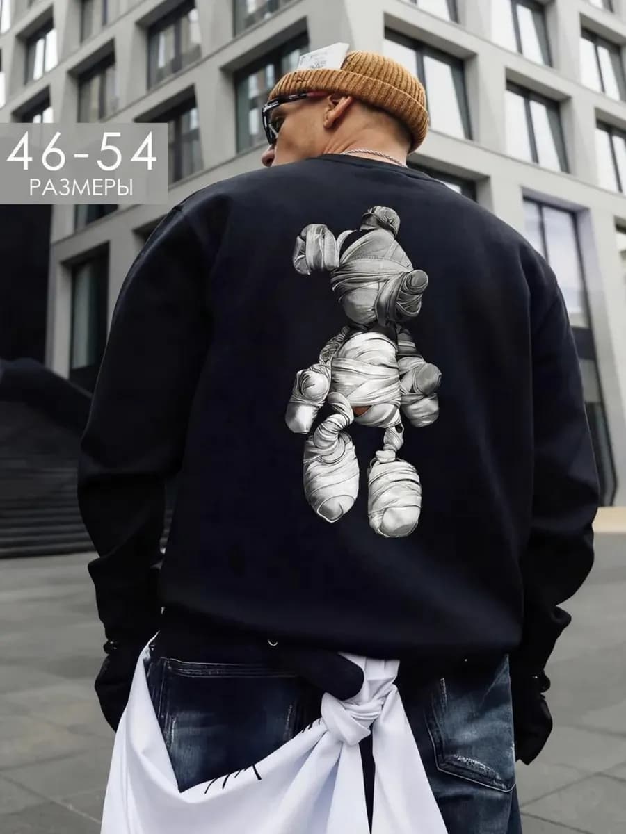 Свитшот оверсайз черный с принтом микки маус без начеса